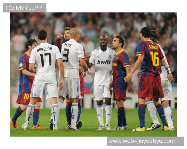 弗洛伦蒂诺严厉批评巴萨因其退出欧超联赛引发的争议与影响 弗洛伦蒂诺严厉批评巴萨因其退出欧超联赛引发的争议与影响