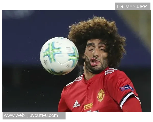 曼联官方社交媒体为费莱尼和斯莫林送上生日祝福庆祝他们的特别日子 曼联官方社交媒体为费莱尼和斯莫林送上生日祝福庆祝他们的特别日子