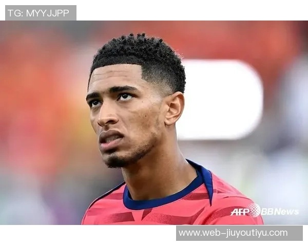 贝林厄姆荣膺英格兰队202425赛季最佳男球员表现卓越助攻频繁