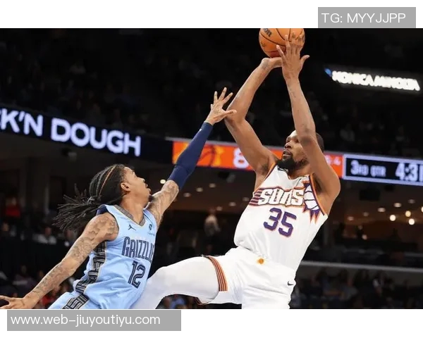 黄蜂勇战猛龙赛季交锋回顾两胜一负展现强大韧性