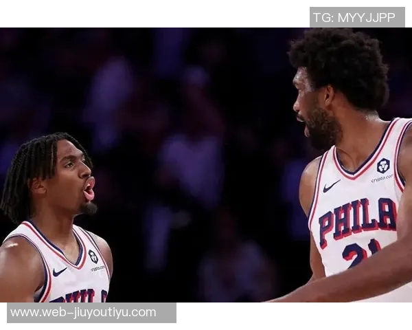 加班的马克西孤独奋战乔治和大帝相继离场引发热议