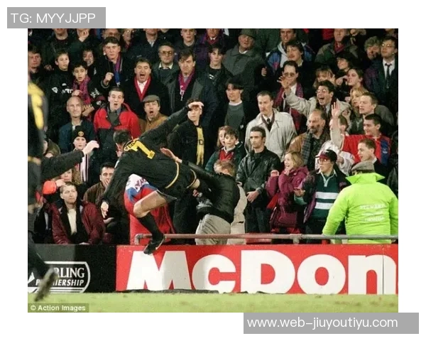 威尔希尔在与卢顿战平后耐心回应球迷质疑赢得网友赞誉