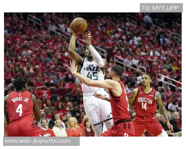 卡梅隆克里斯蒂第三节表现出色6中4砍下12分2助攻展现潜力