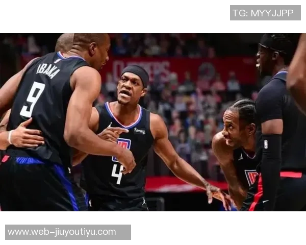 萨迪克贝全场表现惊艳15投7中斩获24分10篮板4助攻助力球队夺冠 萨迪克贝全场表现惊艳15投7中斩获24分10篮板4助攻助力球队夺冠